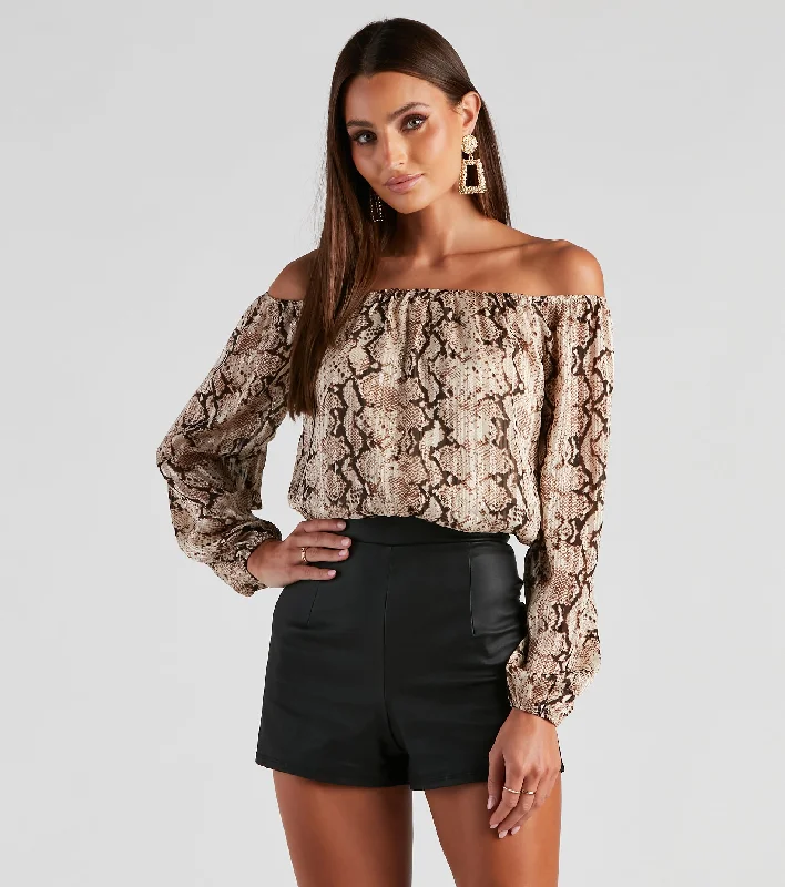 Organic Cotton Women Long Sleeve Top for Eco - Friendly ComfortCharming Chic Snake Print Blouse
