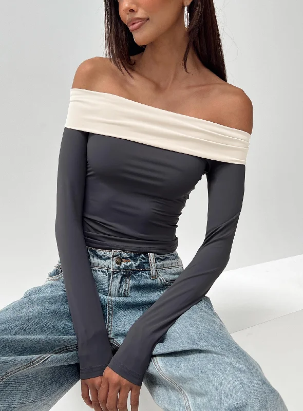 Mock Neck Women Long Sleeve Top for a Modern AestheticMachado Off The Shoulder Top Slate / Beige