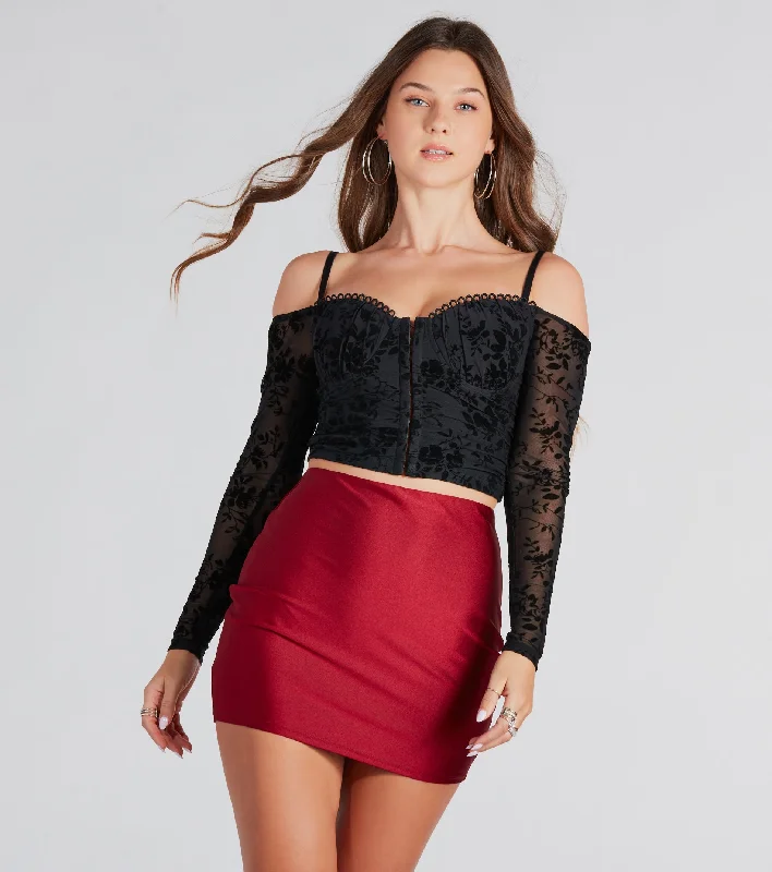 Puffer - Sleeve Women Long Sleeve Top for a Fashion - Forward LookSend My Love Velvet Off-The-Shoulder Bustier