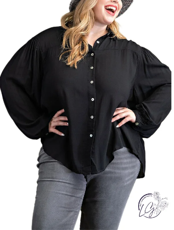 Organic Cotton Women Long Sleeve Top for Eco - Friendly ComfortCurvy Buttoned Elegance Blouse