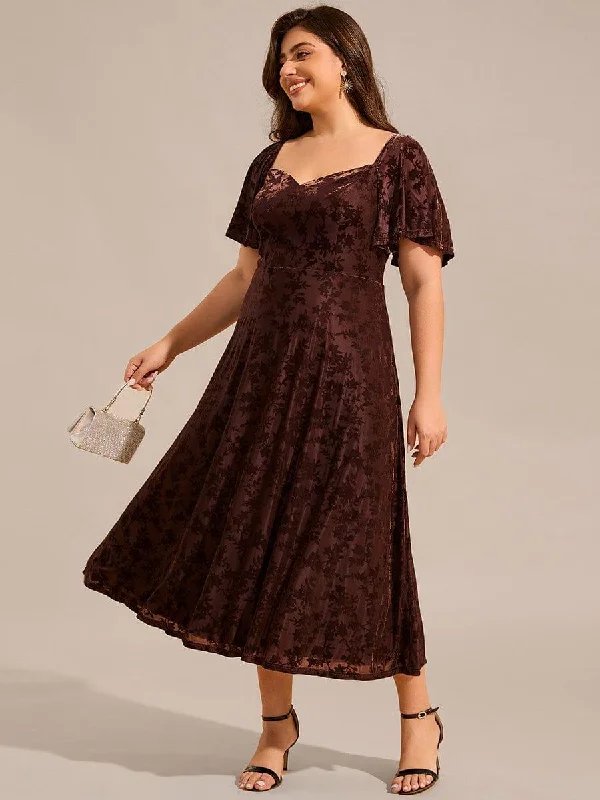 Cathedral train wedding dresses for a grand entrance​ Cotton wedding guest dresses with smocked details for a casual wedding pretty BLOOM|Plus Size Printed Velvet A-Line Short Sleeve Tea Length Wedding Guest Dress