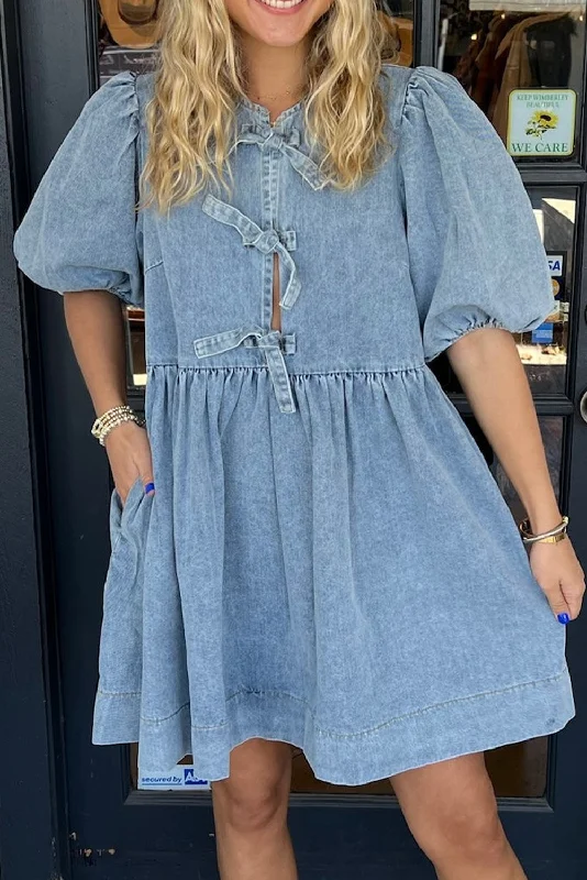 Midi dresses with keyhole backs for a flirty and unexpected detail Denim Bow Bubble Sleeve Dress