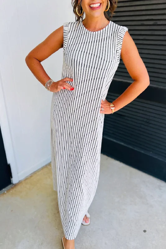 Midi dresses with patchwork patterns for a one - of - a - kind style Stripe Sleeveless Maxi Dress Midi dresses with patchwork patterns for a one - of - a - kind style Stripe Sleeveless Maxi Dress