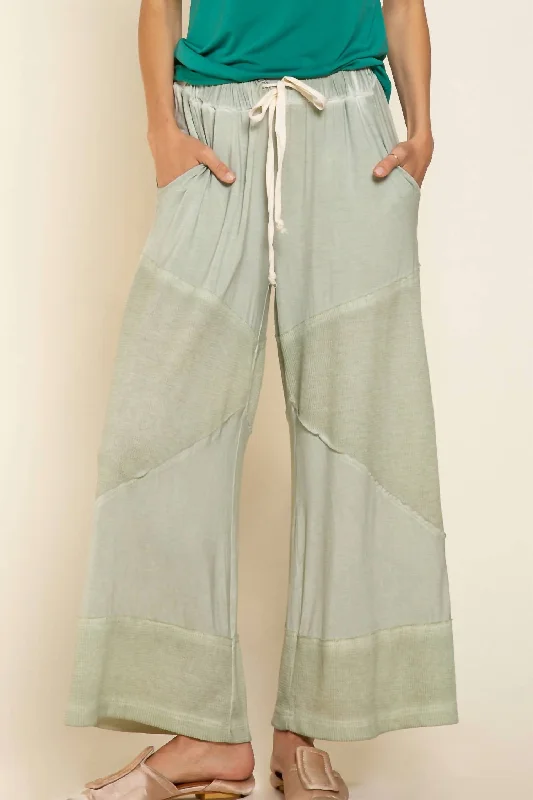 Women's Tight Trousers with Mesh Panels in Black for a Sexy and Modern AppearanceContrast Knit Culottes In Desert Sage