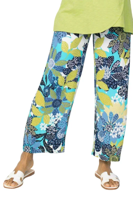 High - Waisted Women's Leather Tight Trousers in Black for a Rock - Chic LookFloral Print Flood Pants In Lake