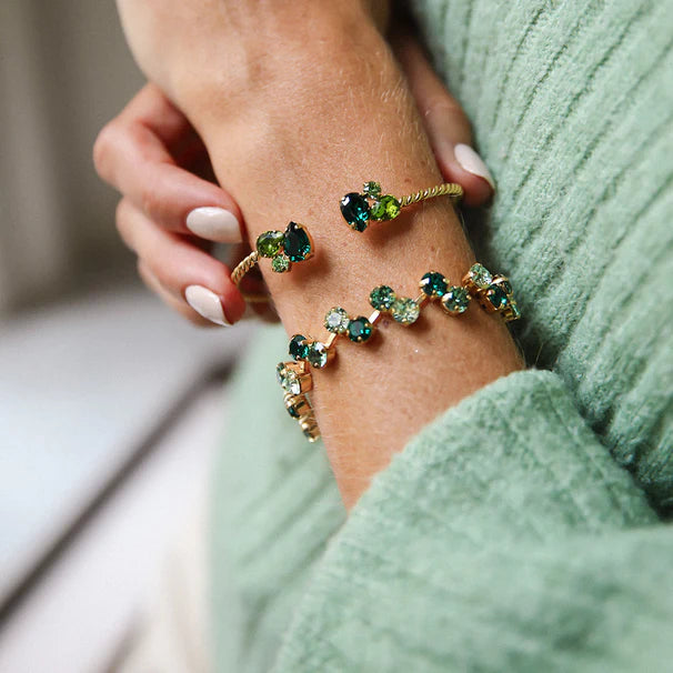 Mock - Neck Women Sweater for a Modern TwistCaroline Svedbom Fiona Bracelet Gold Green Combo