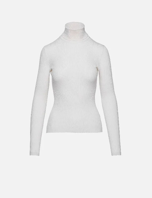 V - Neck Women Sweater to Elongate the NecklinePeppe Turtleneck