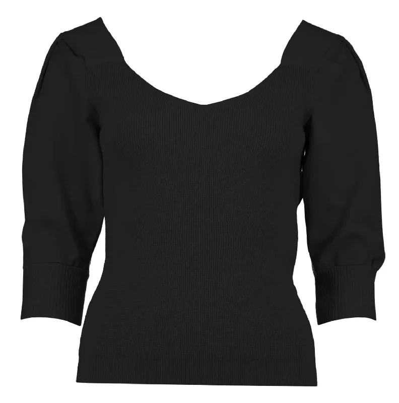 Turtleneck Women Sweater for a Classic and Elegant StyleRaphael Sweater In Blk