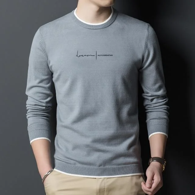 V - Neck Women Sweater to Elongate the NecklineSignature Crew Neck Sweater For Men