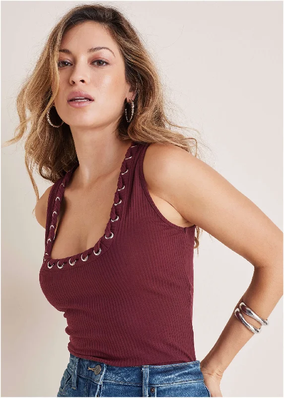 Turtleneck Women Sweater for a Classic and Elegant StyleLace-Up Square Neck Tank - Wine