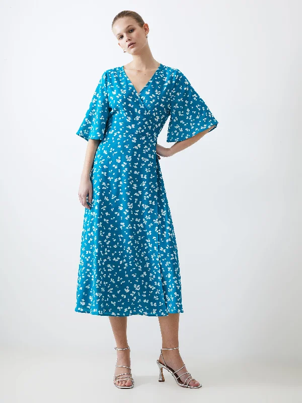 Ball Gown Women Dress with a Full Skirt for a Princess - like LookBall Gown Women Dress with a Full Skirt for a Princess - like LookBonita Wrap Angel Dress