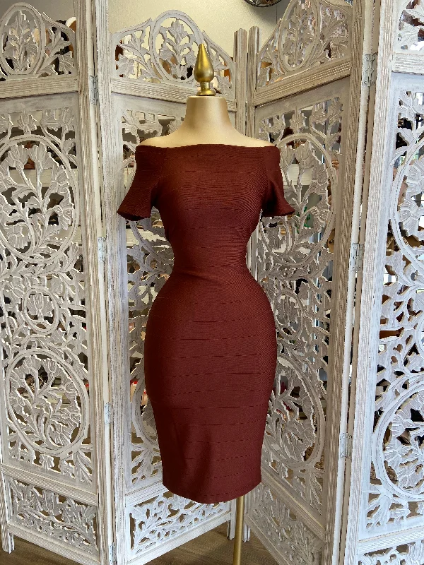 Shift Women Dress with a Simple and Classic Design for Everyday WearShift Women Dress with a Simple and Classic Design for Everyday WearBrown Bandage Dress