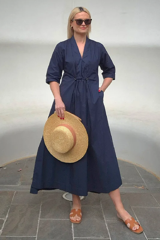 Mini Women Dress with a Short Hem for a Young and Trendy StyleMini Women Dress with a Short Hem for a Young and Trendy StyleFinley Poplin Kaftan Dress in Navy