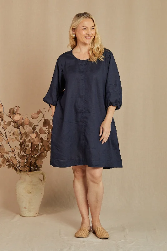 Mini Women Dress with a Short Hem for a Young and Trendy StyleMini Women Dress with a Short Hem for a Young and Trendy StyleHazel Short Linen Shift Dress in Navy