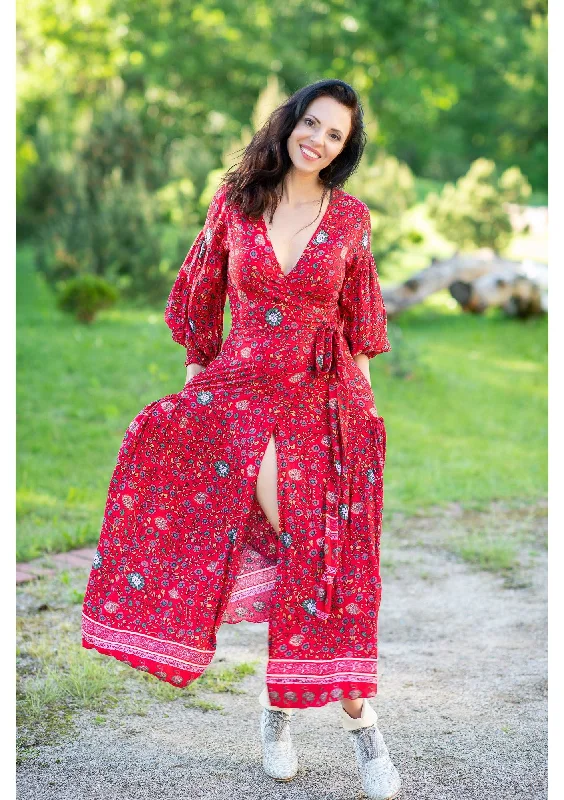 Backless Women Dress for a Sexy and Alluring Look at Evening EventsBackless Women Dress for a Sexy and Alluring Look at Evening EventsQueen Wrap Red Chili Dress