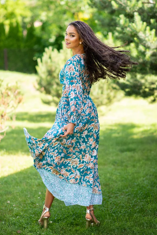 Maxi Women Dress with Floral Print for a Bohemian VibeMaxi Women Dress with Floral Print for a Bohemian VibeQueen Wrap Japanese Dress
