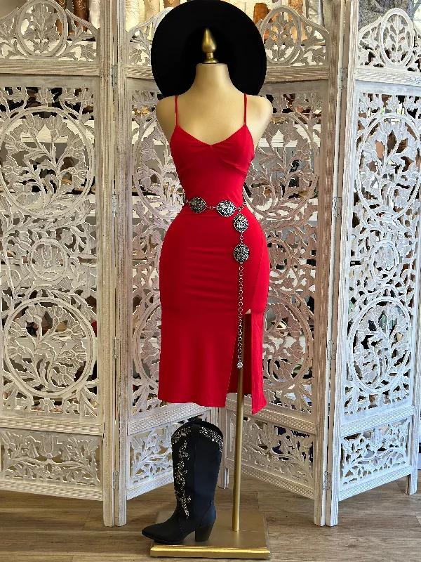 Maxi Women Dress with Floral Print for a Bohemian VibeMaxi Women Dress with Floral Print for a Bohemian VibeRed Triangle Slit Midi Dress