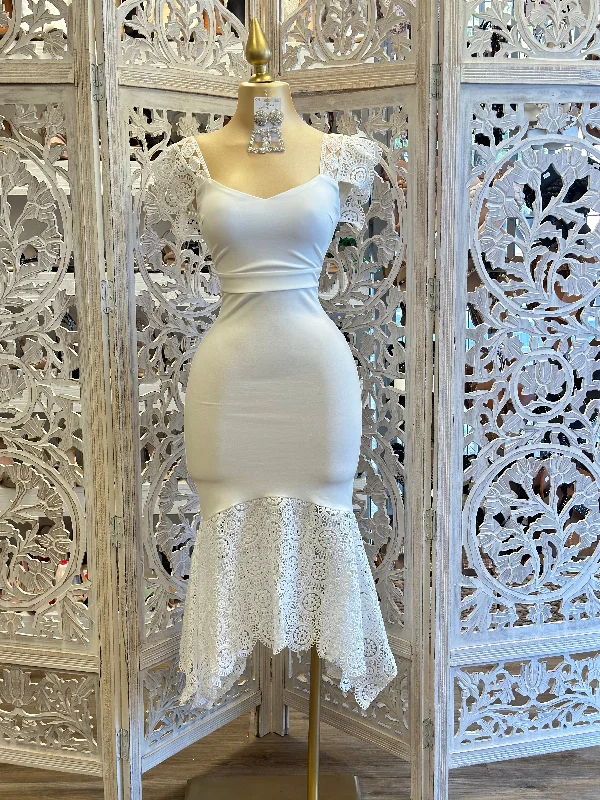 Wrap - Style Women Dress with Adjustable Fit for All Body TypesWrap - Style Women Dress with Adjustable Fit for All Body TypesWhite Lace Sleeve Ruffle Dress