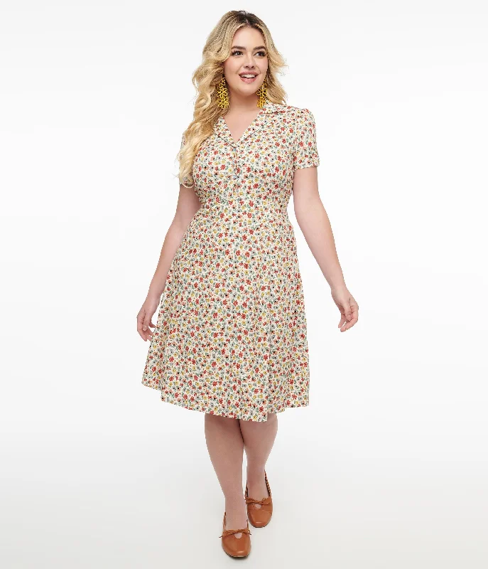 Long - Sleeve Women Dress in Velvet for a Luxurious Winter LookLong - Sleeve Women Dress in Velvet for a Luxurious Winter Look1950s Cream & Multicolor Floral Fit & Flare Dress