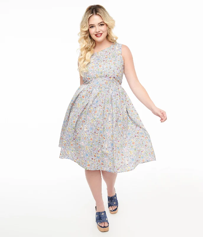 Sheath Women Dress with a Tailored Fit for a Professional LookSheath Women Dress with a Tailored Fit for a Professional Look1950s Ice Blue Wonderland Print Fit & Flare Dress