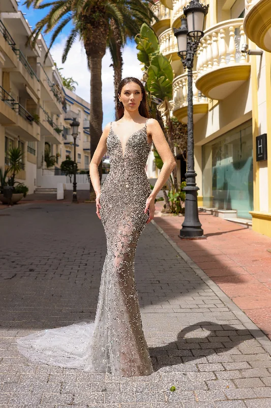 Empire Waist Women Dress to Accentuate the Bust and Conceal the Waist Empire Waist Women Dress to Accentuate the Bust and Conceal the Waist Chic and Holland HF110315