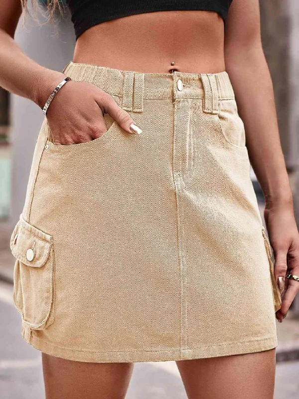 Shift Women Dress with a Simple and Classic Design for Everyday Wear Shift Women Dress with a Simple and Classic Design for Everyday Wear Denim Mini Skirt with Pockets