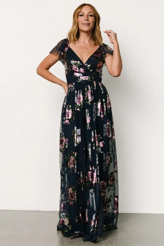 Mini Women Dress with a Short Hem for a Young and Trendy StyleMini Women Dress with a Short Hem for a Young and Trendy StyleDevany Maxi Dress | Navy Multi