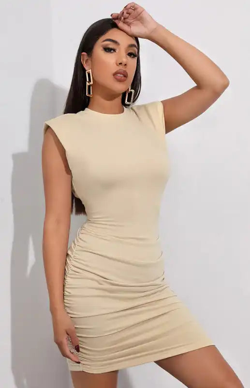 Ruffled Women Dress with Multiple Layers for a Playful and Girly Style Ruffled Women Dress with Multiple Layers for a Playful and Girly Style Women’S Sleeveless Irregular Shredded Pleated Hip Dress