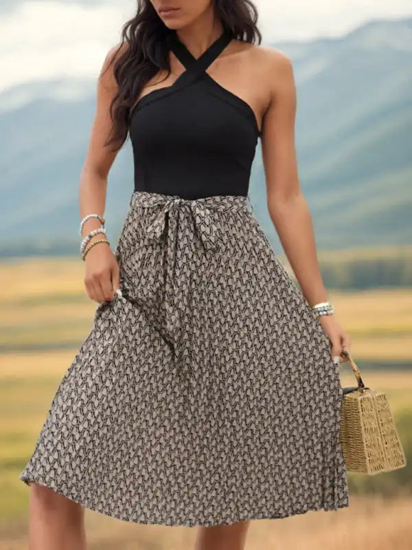 Long - Sleeve Women Dress in Velvet for a Luxurious Winter Look Long - Sleeve Women Dress in Velvet for a Luxurious Winter Look Color Blocked Cross Neck Halter Dress