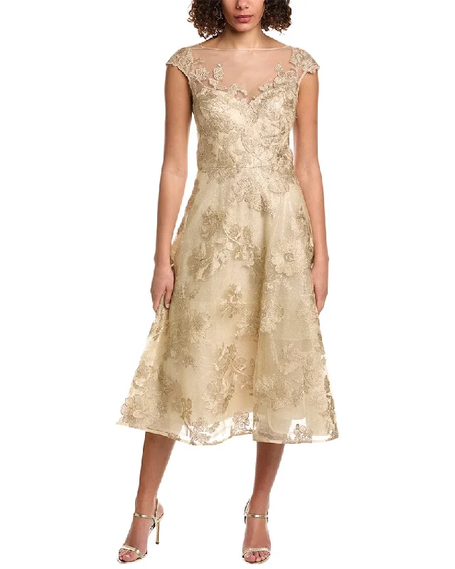 Halter Neck Women Dress to Show Off the Shoulders and Neckline Halter Neck Women Dress to Show Off the Shoulders and Neckline Teri Jon by Rickie Freeman Tulle Applique Cocktail Dress