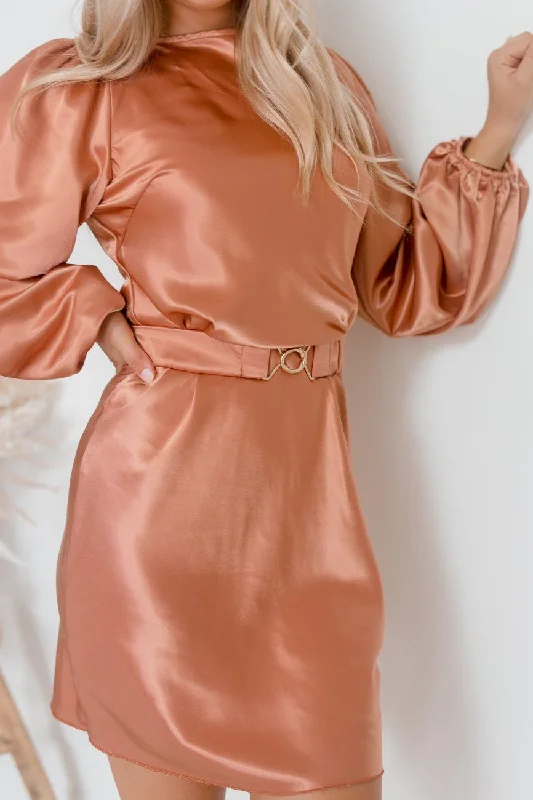 Shift Women Dress with a Simple and Classic Design for Everyday WearShift Women Dress with a Simple and Classic Design for Everyday WearTonneli Dress - Rust