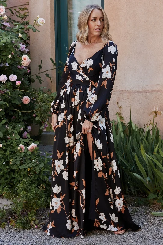 Long - Sleeve Women Dress in Velvet for a Luxurious Winter LookTristan Maxi Dress | Black Floral