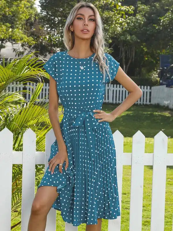 Strapless Women Dress with a Built - in Bra for Comfort and Support Strapless Women Dress with a Built - in Bra for Comfort and Support Women’s Midi Dress