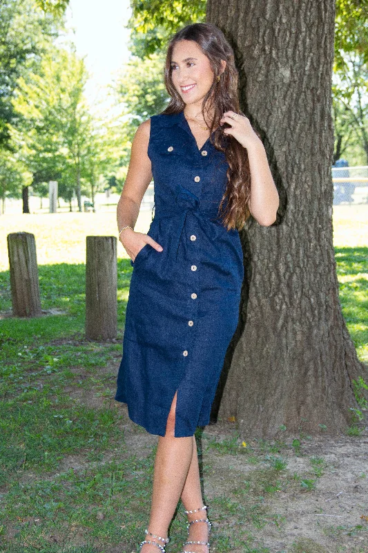 Ball Gown Women Dress with a Full Skirt for a Princess - like LookBall Gown Women Dress with a Full Skirt for a Princess - like LookAhoy There Navy Linen Midi Dress