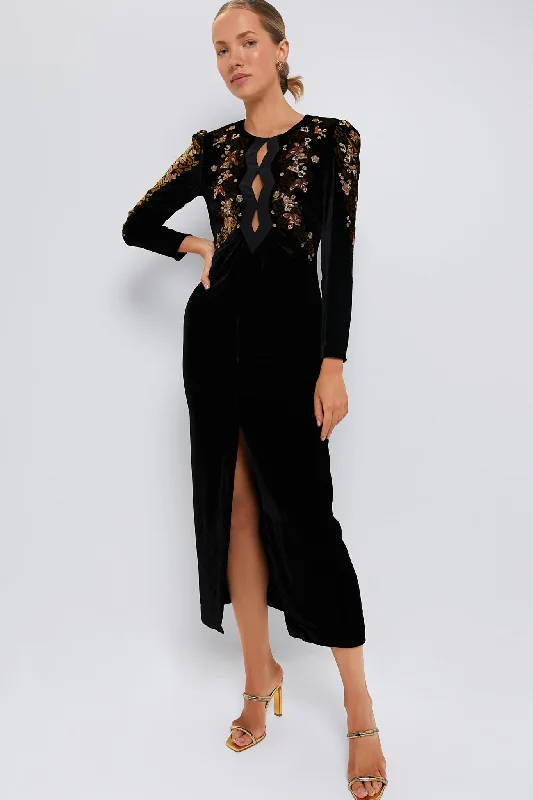Sheath Women Dress with a Tailored Fit for a Professional LookSheath Women Dress with a Tailored Fit for a Professional LookBlack and Rosebay Jinx C Dress