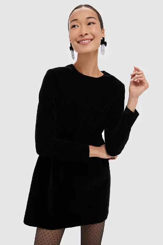 Printed Abstract Women Dress for a Modern and Artistic AppealPrinted Abstract Women Dress for a Modern and Artistic AppealBlack Velvet Haley Dress
