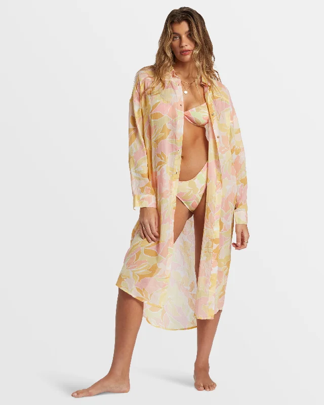 Empire Waist Women Dress to Accentuate the Bust and Conceal the WaistEmpire Waist Women Dress to Accentuate the Bust and Conceal the WaistDaylight Dreamin Midi Shirt Swim Cover-Up - Multi