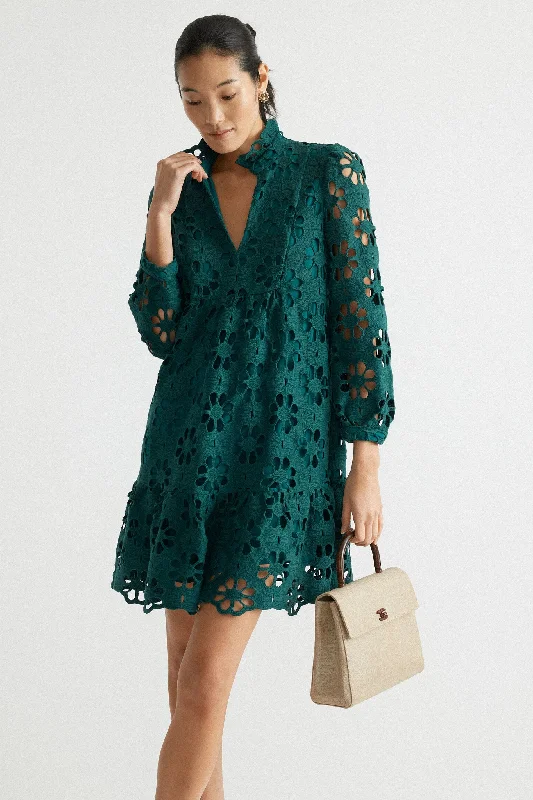 Off - the - Shoulder Women Dress for a Romantic and Feminine LookOff - the - Shoulder Women Dress for a Romantic and Feminine LookGreen Lace Palmerston Dress