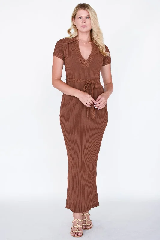 Lace - Embellished Women Dress for an Elegant and Sophisticated AppearanceKnit Collared Midi Dress