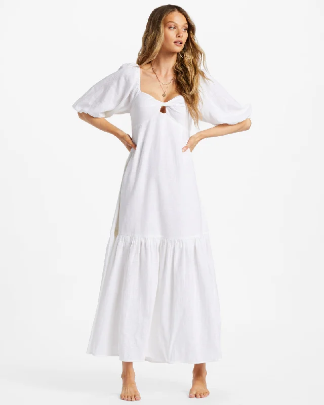 Plus Size Women Dress with a Flattering A - Line Cut for Comfort and StyleParadise Cove Maxi Dress - Salt Crystal