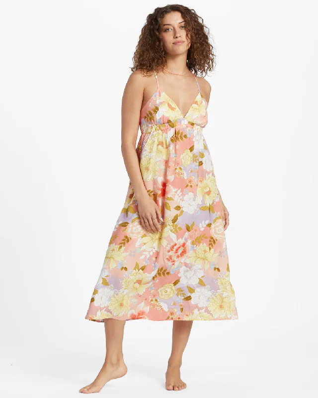 Mermaid - Style Women Dress with a Fitted Silhouette for Special OccasionsMermaid - Style Women Dress with a Fitted Silhouette for Special OccasionsSunset Skies Dress - Sweet Peach