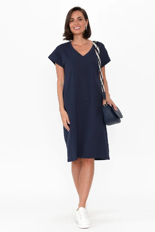 Sheath Women Dress with a Tailored Fit for a Professional LookZena Navy T-Shirt Dress