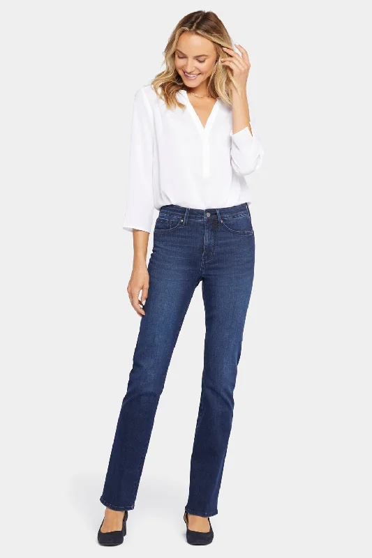 High - rise flare women jeans for a 70s - inspired lookLe Silhouette Slim Bootcut Jeans In Petite - Marvelous