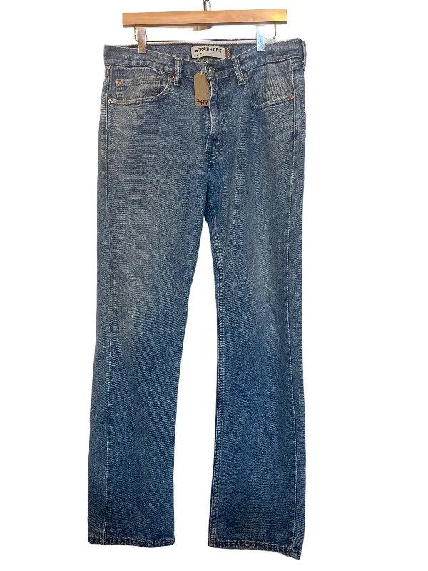 Cargo women jeans with multiple pockets for added functionalityLevi 505 Jeans (34x32)