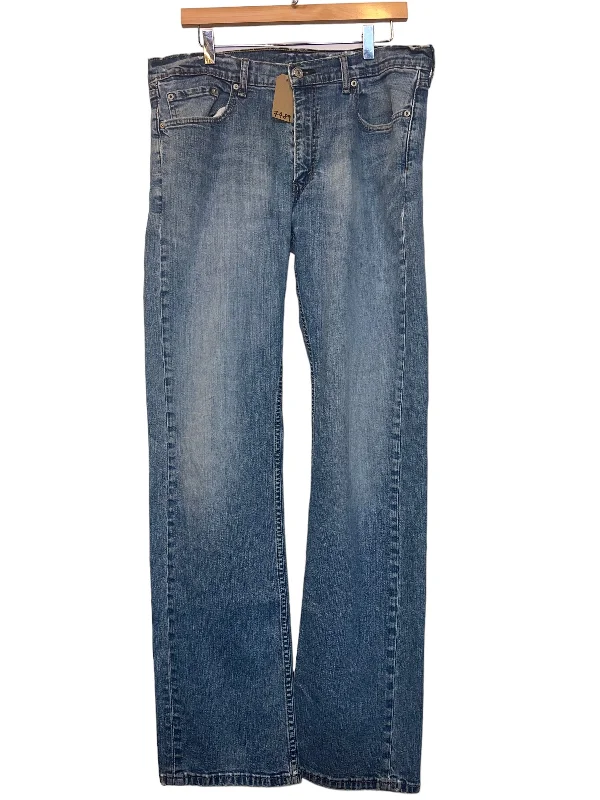 Mom jeans for a nostalgic and casual lookLevi 559 jeans(36x36)