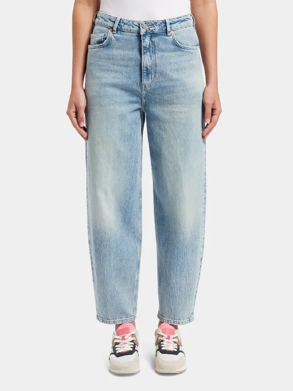 Button - fly women jeans with a traditional touchTide high-rise balloon-fit jeans