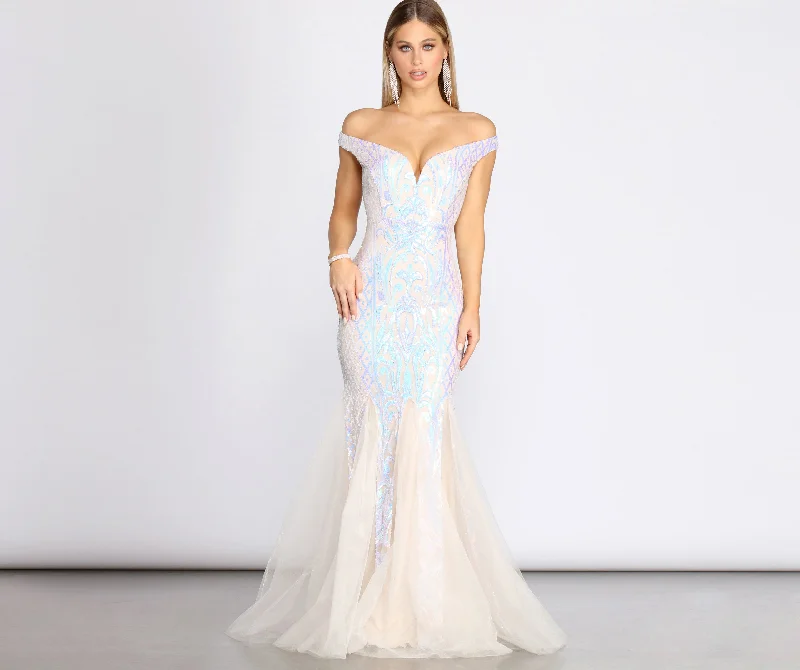 Long - Sleeve Women Dress in Velvet for a Luxurious Winter LookLong - Sleeve Women Dress in Velvet for a Luxurious Winter LookAndrina Iridescent Sequin & Tulle Off Shoulder Mermaid Dress