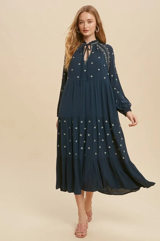 Long - Sleeve Women Dress in Velvet for a Luxurious Winter LookLong - Sleeve Women Dress in Velvet for a Luxurious Winter LookBeautiful Boho Tiered Dress Ruffled Collar  With Self Tie Straps