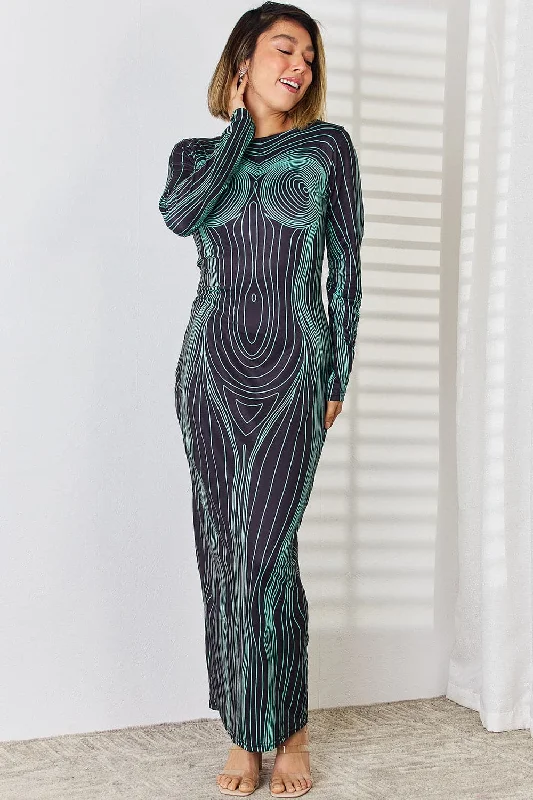 Sheath Women Dress with a Tailored Fit for a Professional LookSheath Women Dress with a Tailored Fit for a Professional LookChic long sleeve cutout dress