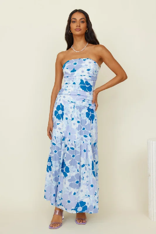 Maxi Women Dress with Floral Print for a Bohemian VibeMaxi Women Dress with Floral Print for a Bohemian VibeDaydreamer Maxi Dress Blue